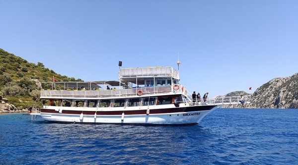 HİSARÖNÜ EGE ADALARI TEKNE TURU (Tüm Sezon Geçerli)